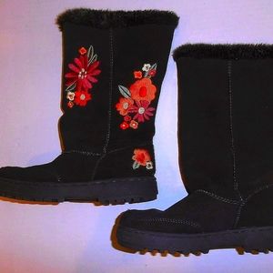 Rampage Brown Suede Embroidery Flower Pull-on Boot